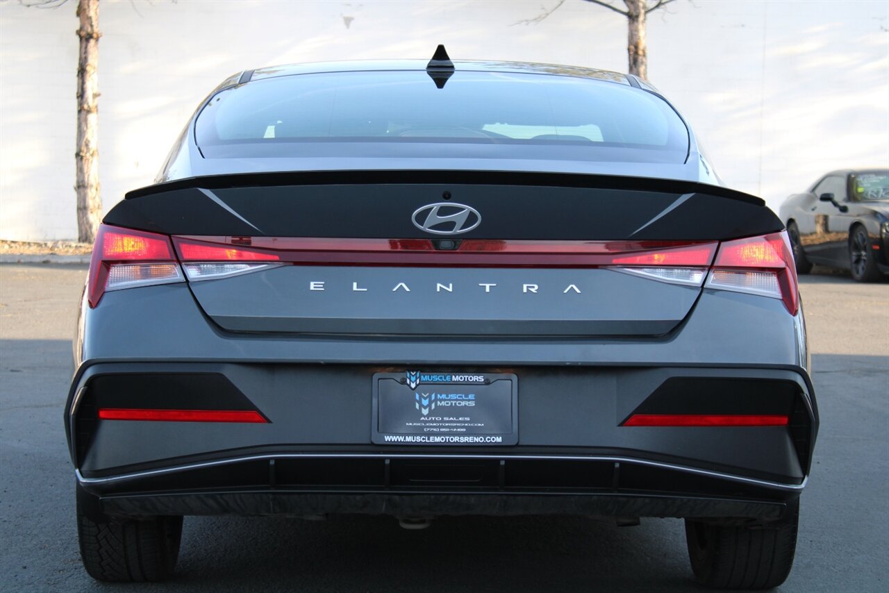 2025 Hyundai ELANTRA SEL Sport - Photo 7 - Reno, NV 89511