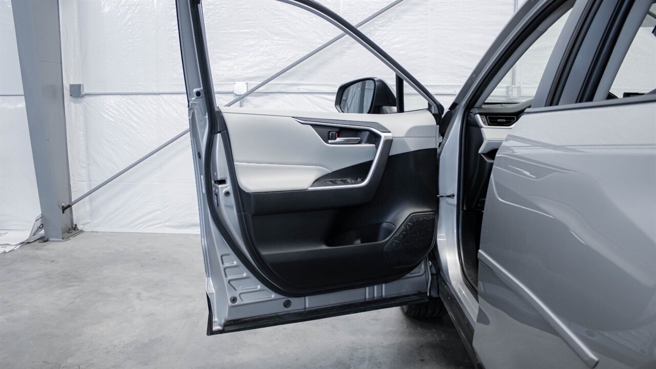 2019 Toyota RAV4 XLE Premium - Photo 17 - Reno, NV 89511