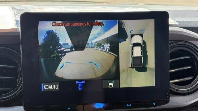 2021 Toyota Tacoma TRD Off-Road V6   - Photo 17 - Reno, NV 89511