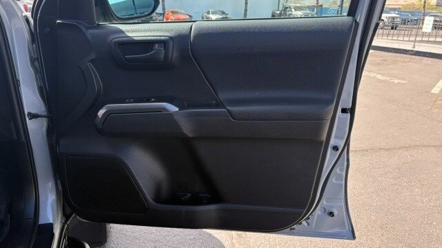 2021 Toyota Tacoma TRD Off-Road V6   - Photo 24 - Reno, NV 89511