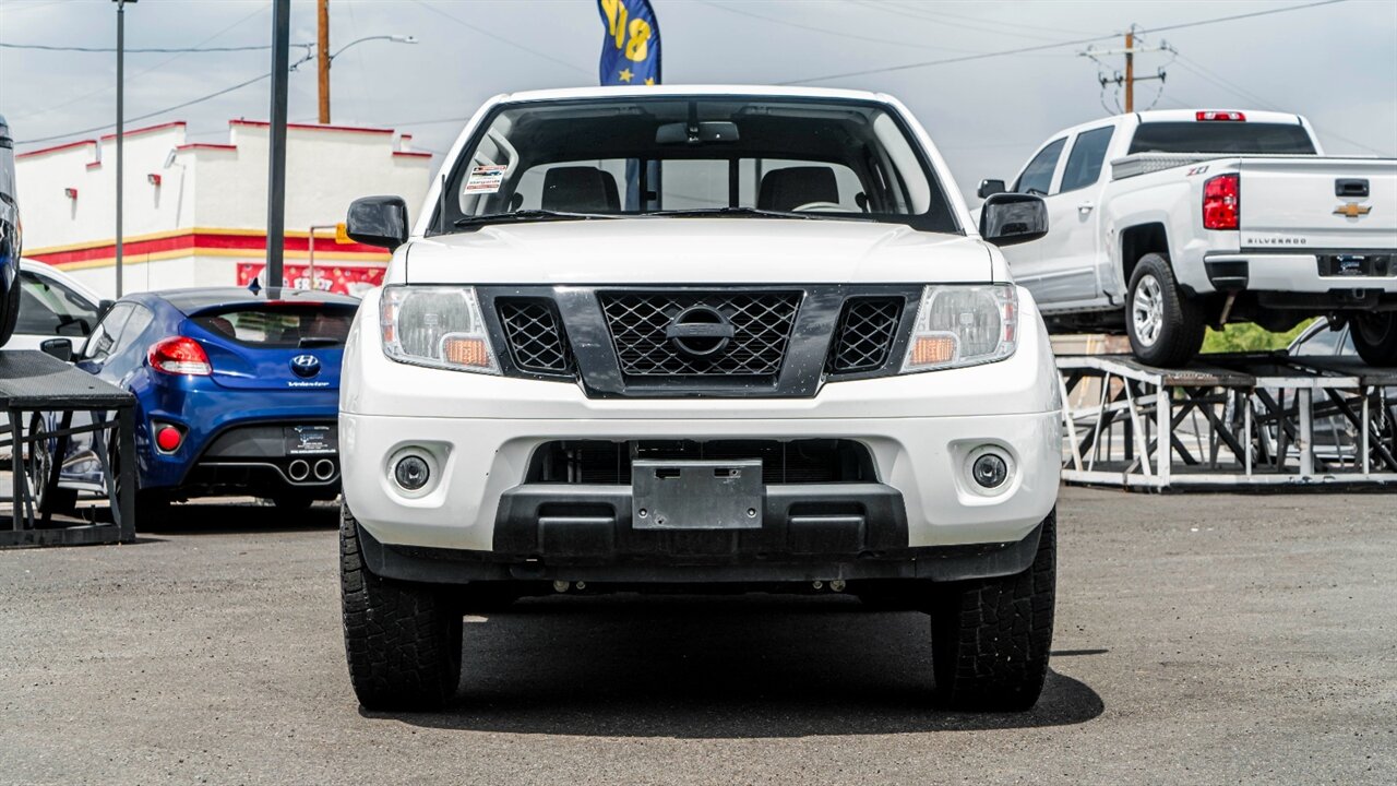 2020 Nissan Frontier SV Midnight Edition   - Photo 4 - Reno, NV 89502