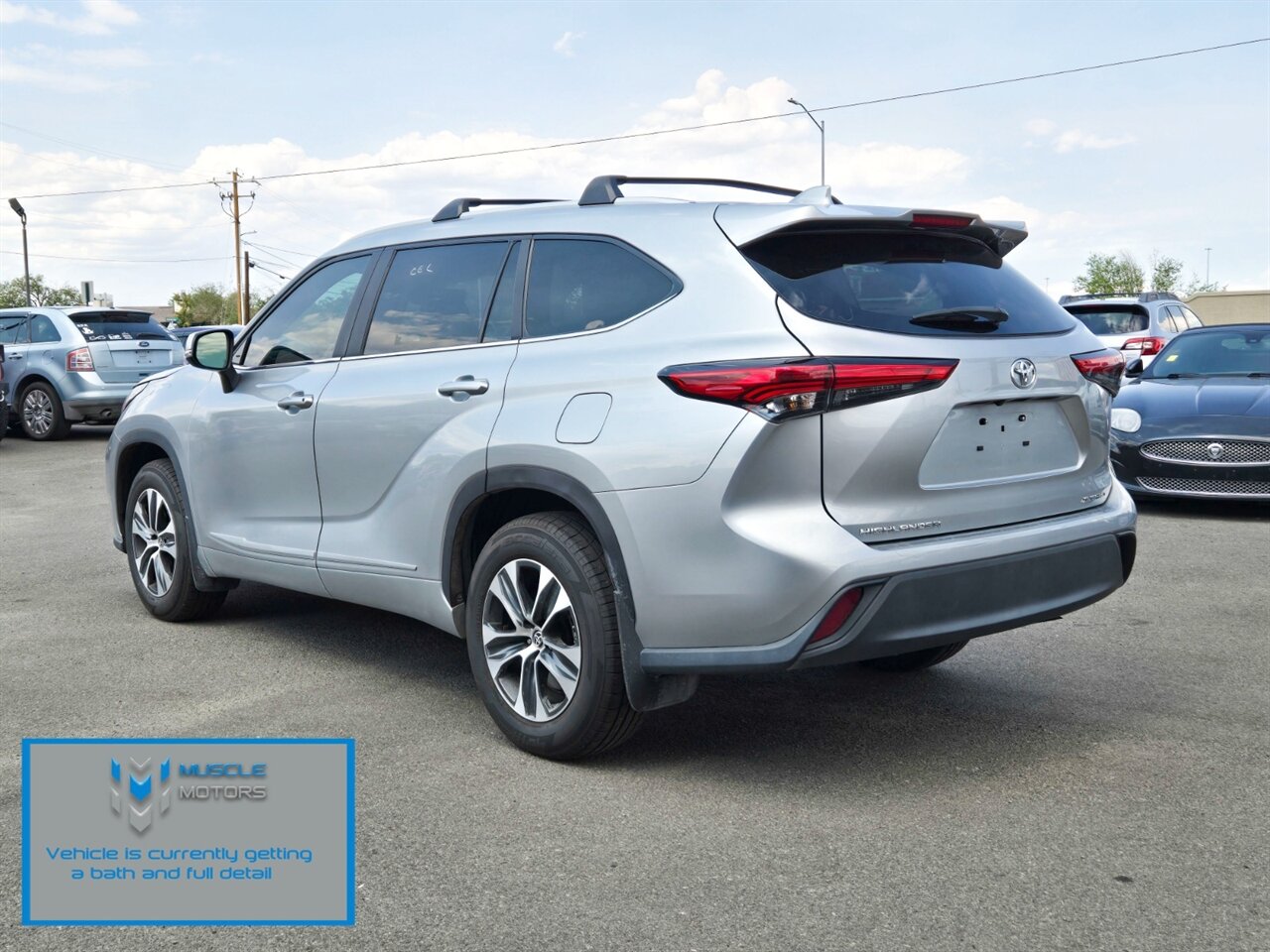 2023 Toyota Highlander XLE - Photo 2 - Reno, NV 89511