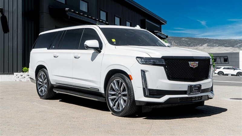 2022 Cadillac Escalade ESV Sport Platinum  