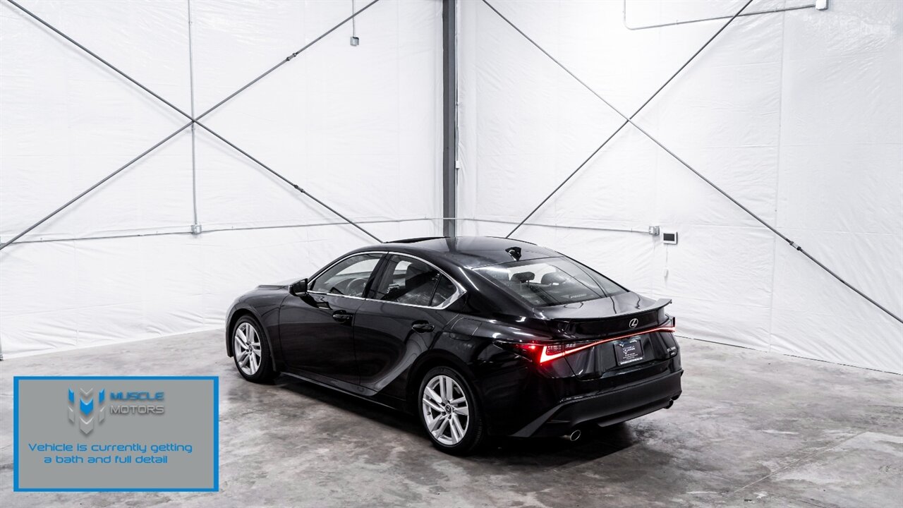 2021 Lexus IS 300   - Photo 8 - Reno, NV 89511