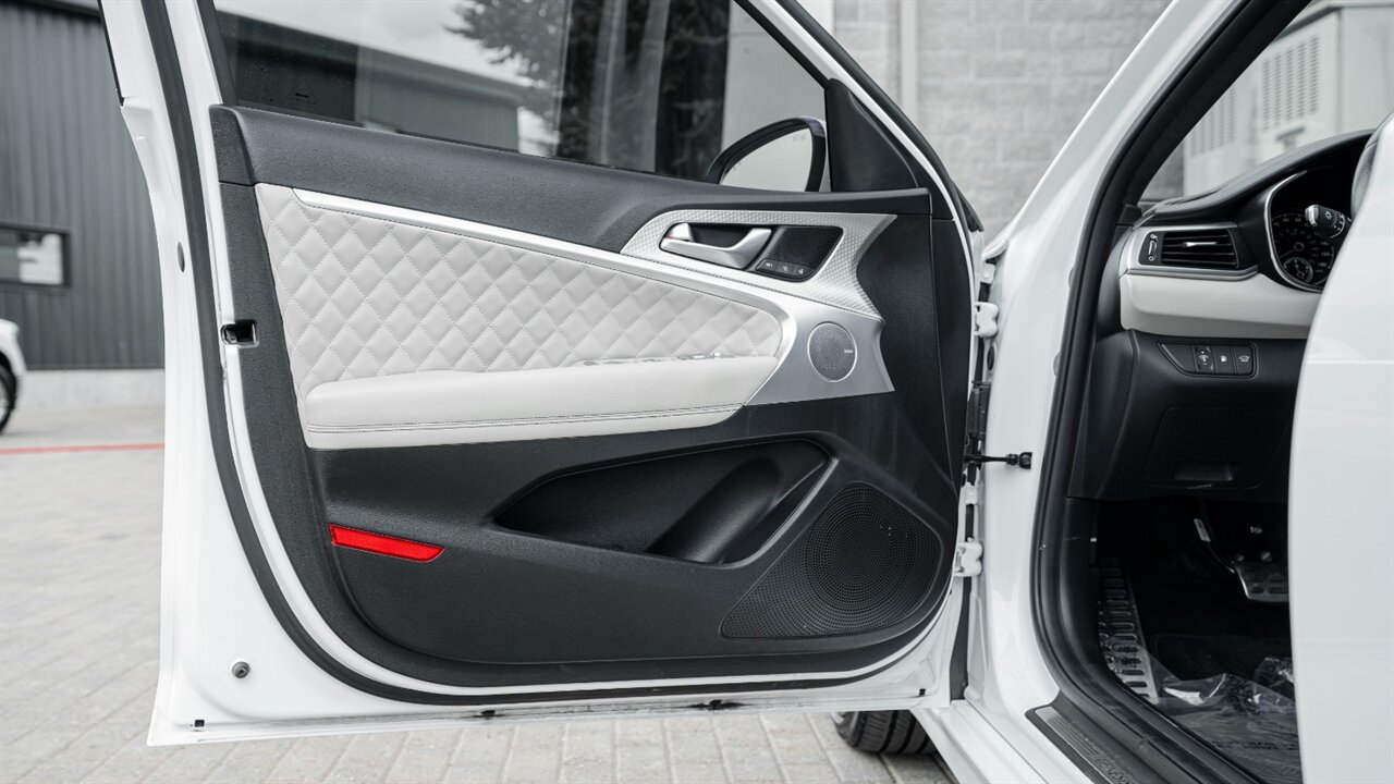 2023 Genesis G70 3.3T   - Photo 16 - Reno, NV 89511