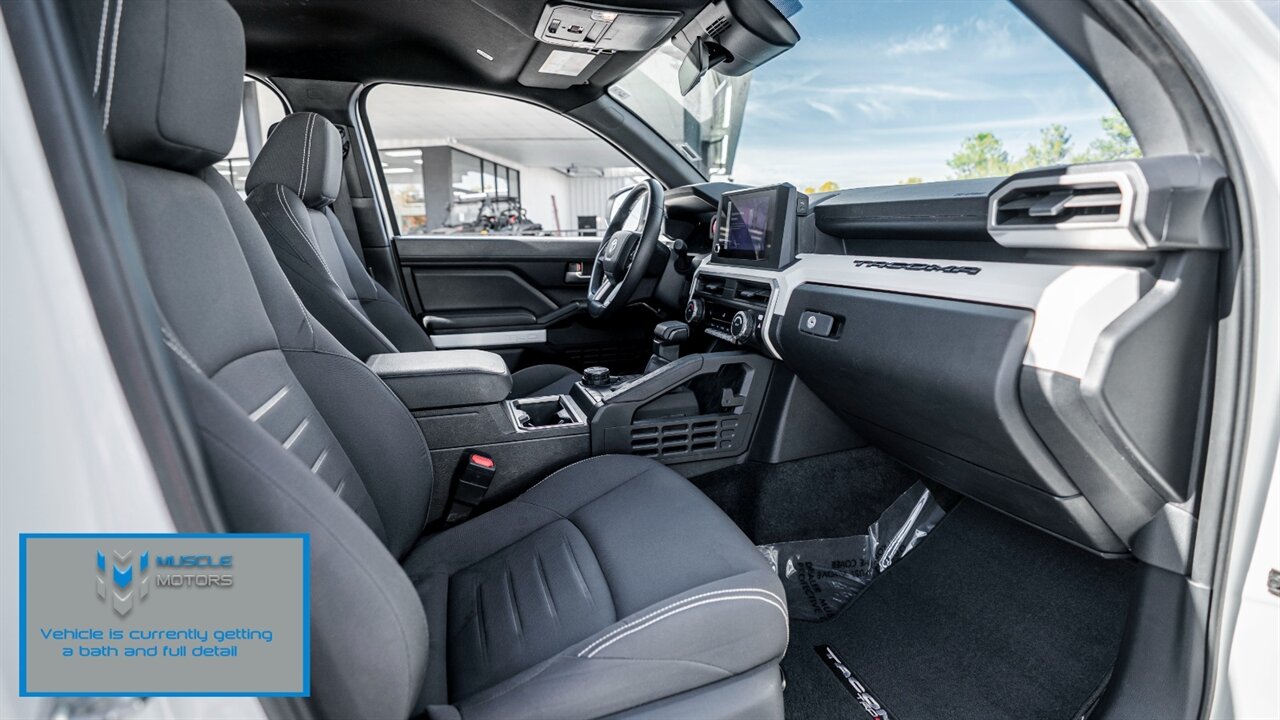 2024 Toyota Tacoma TRD Off-Road   - Photo 15 - Reno, NV 89511