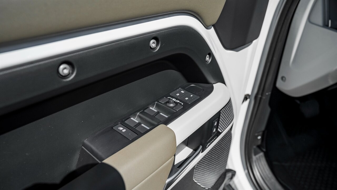 2024 Land Rover Defender S - Photo 23 - Reno, NV 89511