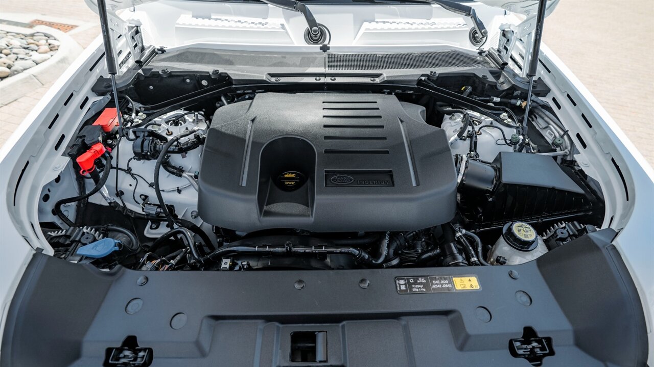 2024 Land Rover Defender S - Photo 42 - Reno, NV 89511