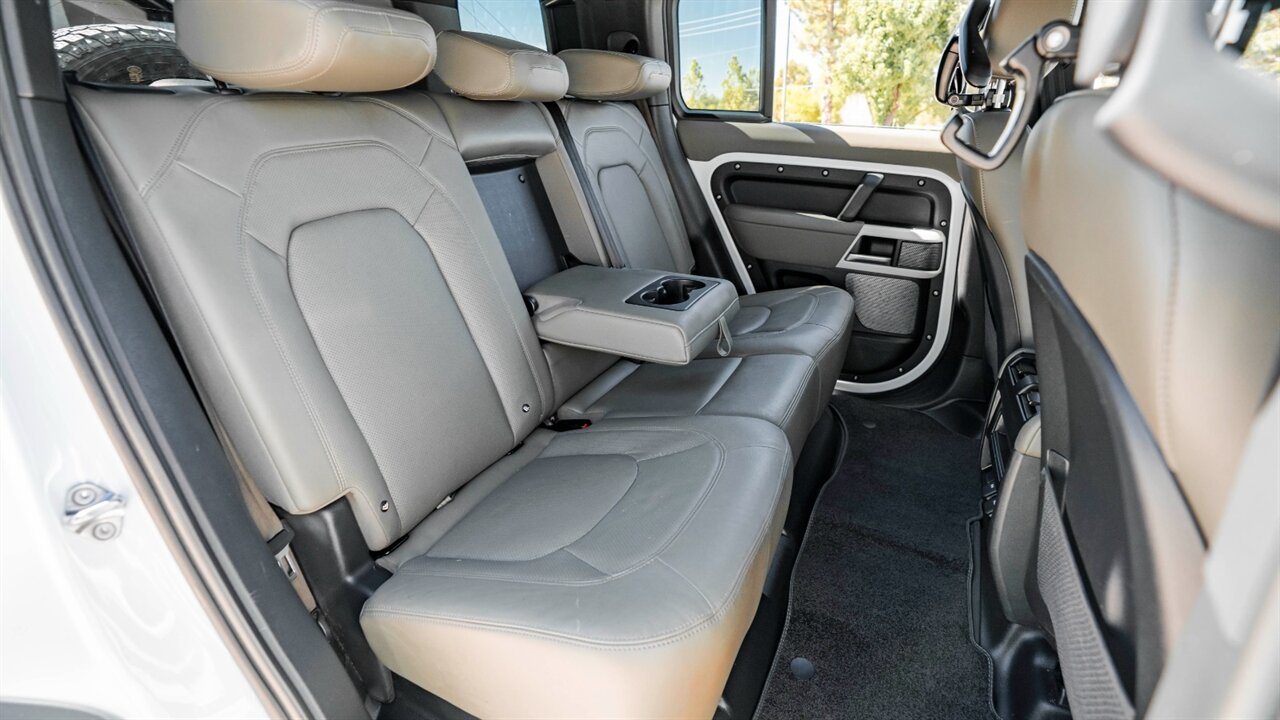 2024 Land Rover Defender S - Photo 38 - Reno, NV 89511