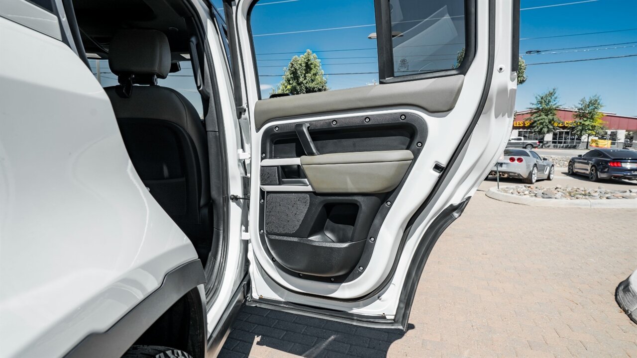 2024 Land Rover Defender S - Photo 40 - Reno, NV 89511