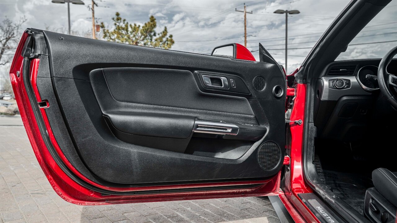 2021 Ford Mustang GT   - Photo 27 - Reno, NV 89511