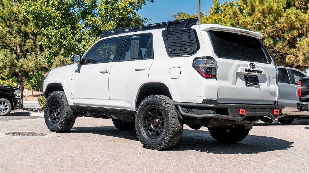 2020 Toyota 4Runner SR5   - Photo 2 - Reno, NV 89511