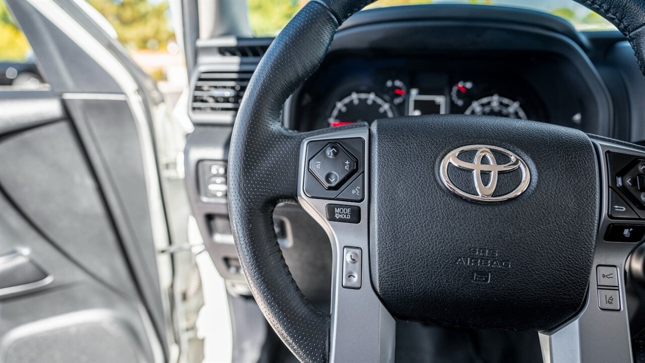 2020 Toyota 4Runner SR5   - Photo 27 - Reno, NV 89511