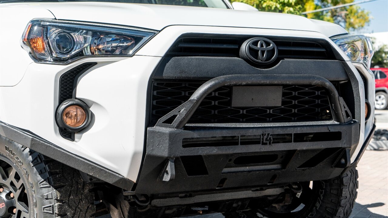 2020 Toyota 4Runner SR5   - Photo 10 - Reno, NV 89511