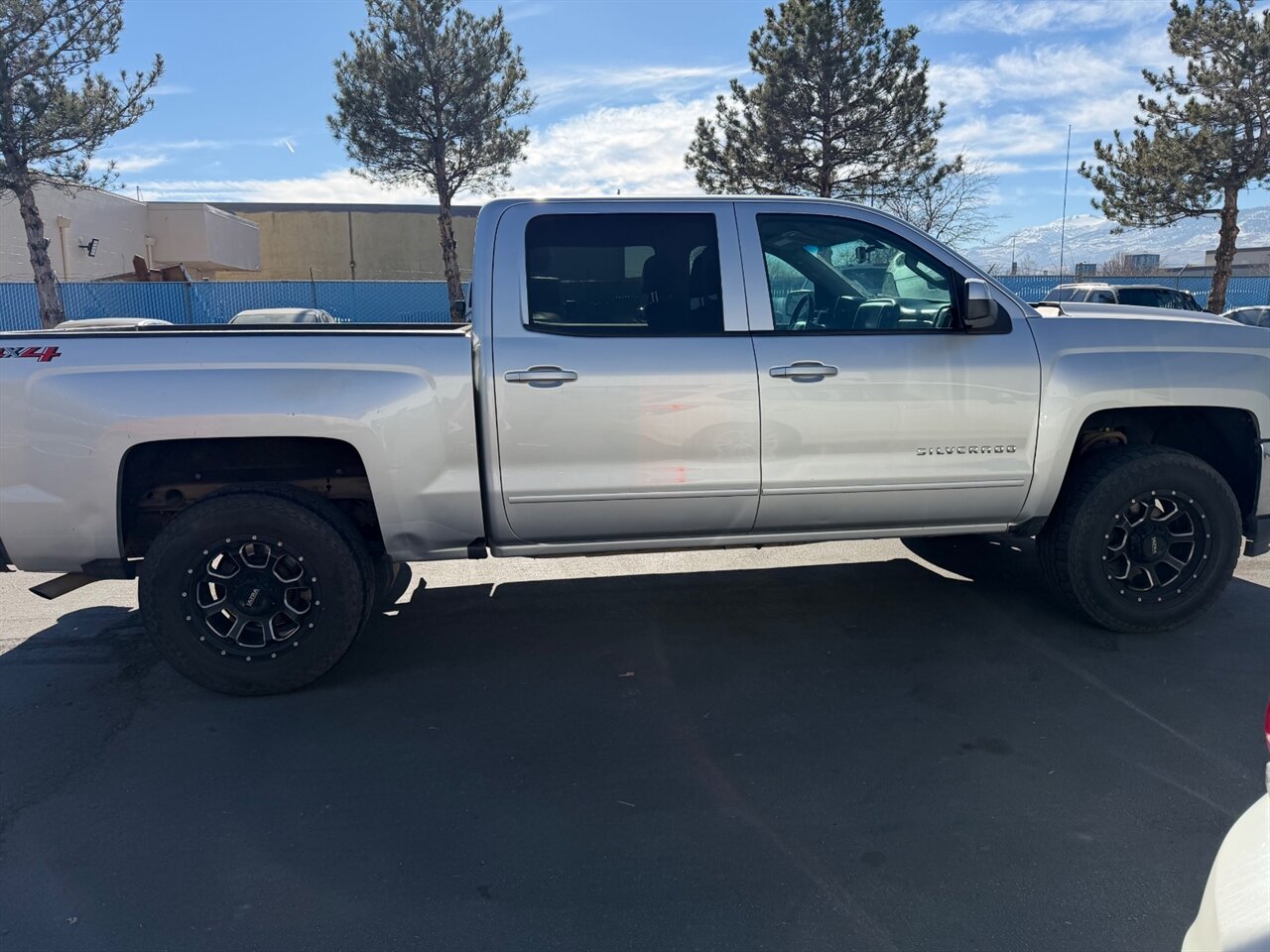 2018 Chevrolet Silverado 1500 LT LT1   - Photo 7 - Reno, NV 89511