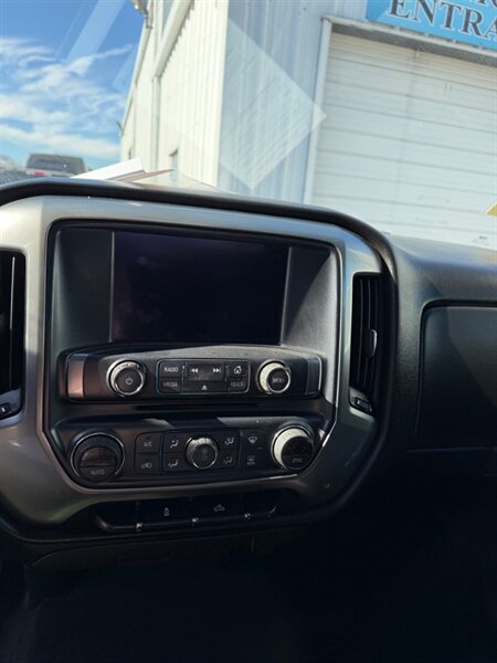 2018 Chevrolet Silverado 1500 LT LT1   - Photo 9 - Reno, NV 89511