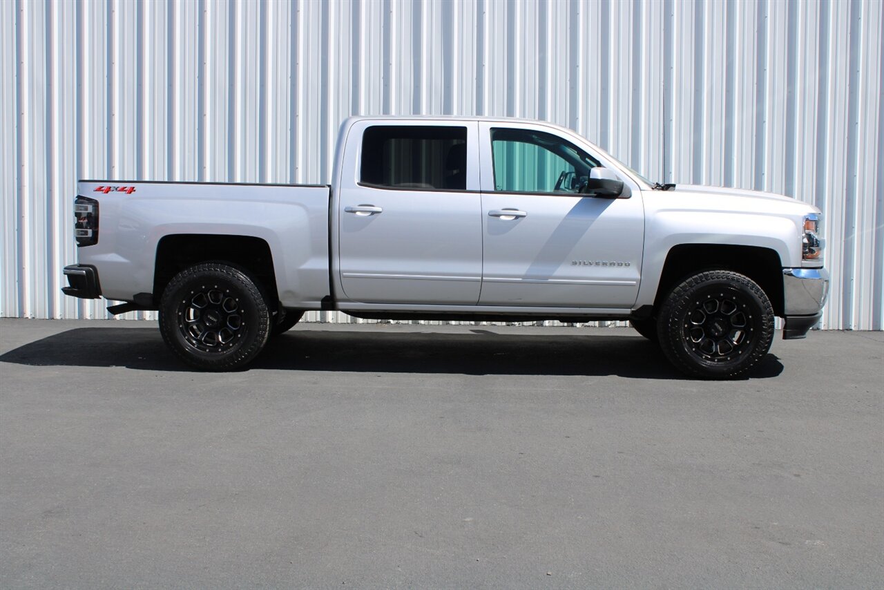 2018 Chevrolet Silverado 1500 LT LT1   - Photo 3 - Reno, NV 89511