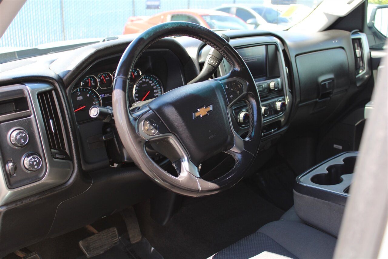 2018 Chevrolet Silverado 1500 LT LT1   - Photo 12 - Reno, NV 89511
