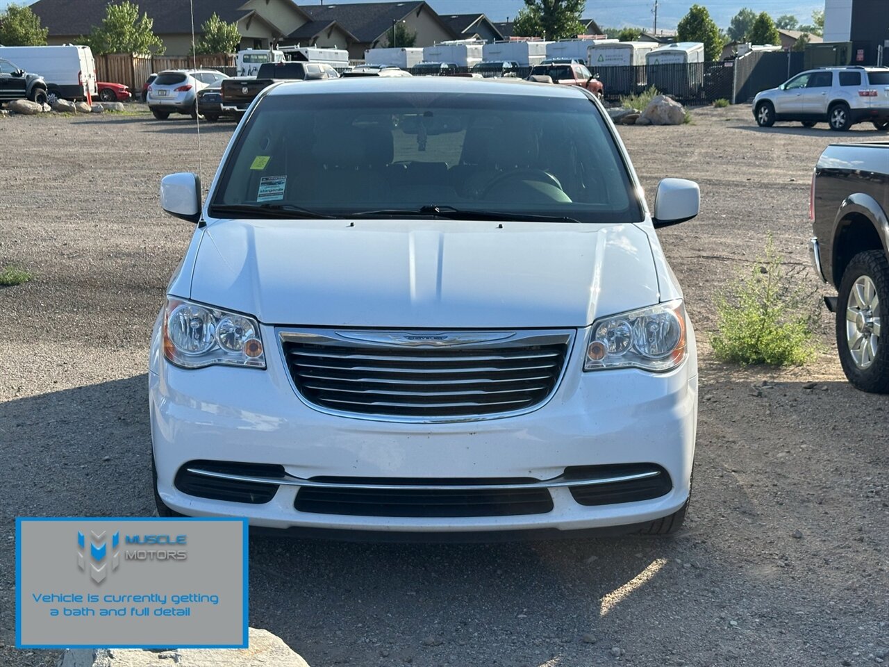 2016 Chrysler Town & Country LX - Photo 3 - Reno, NV 89511