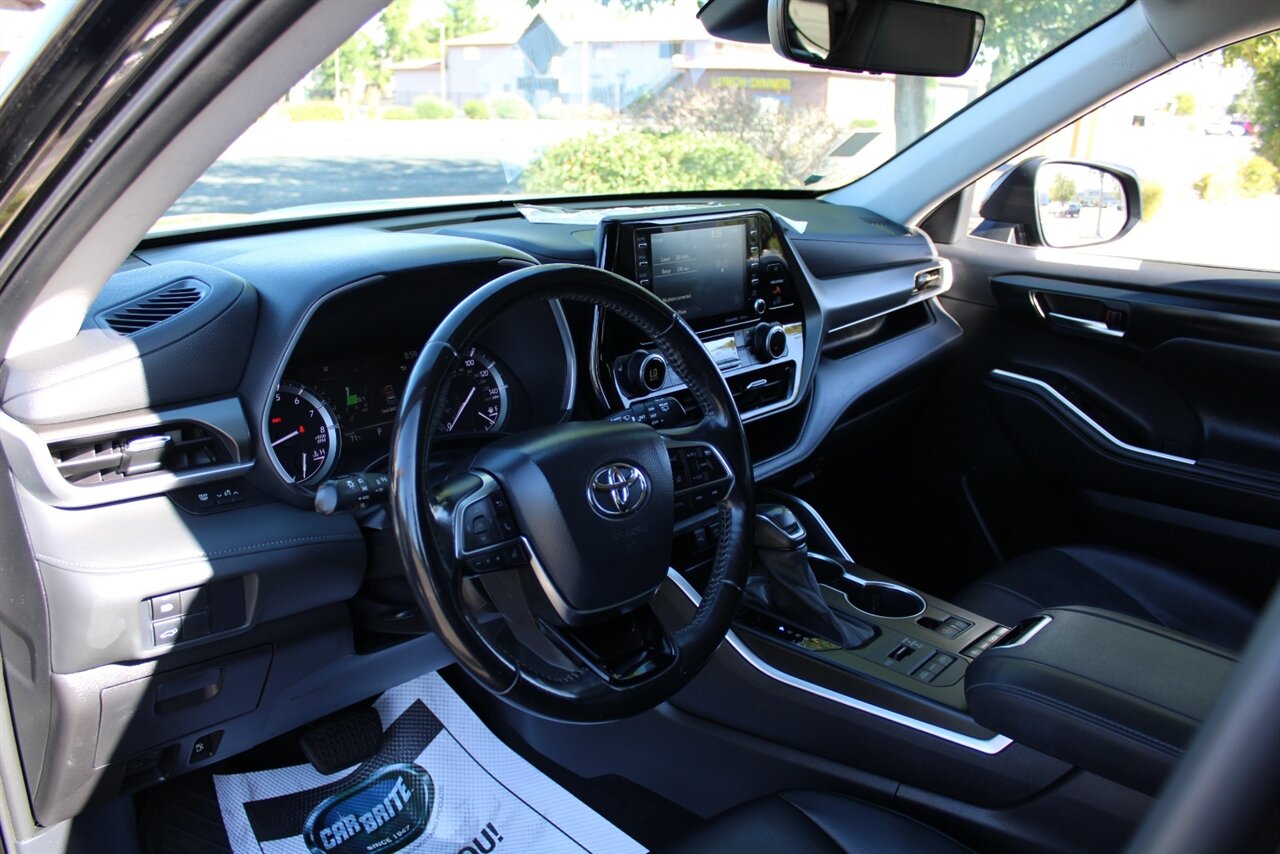 2021 Toyota Highlander XLE - Photo 13 - Reno, NV 89511