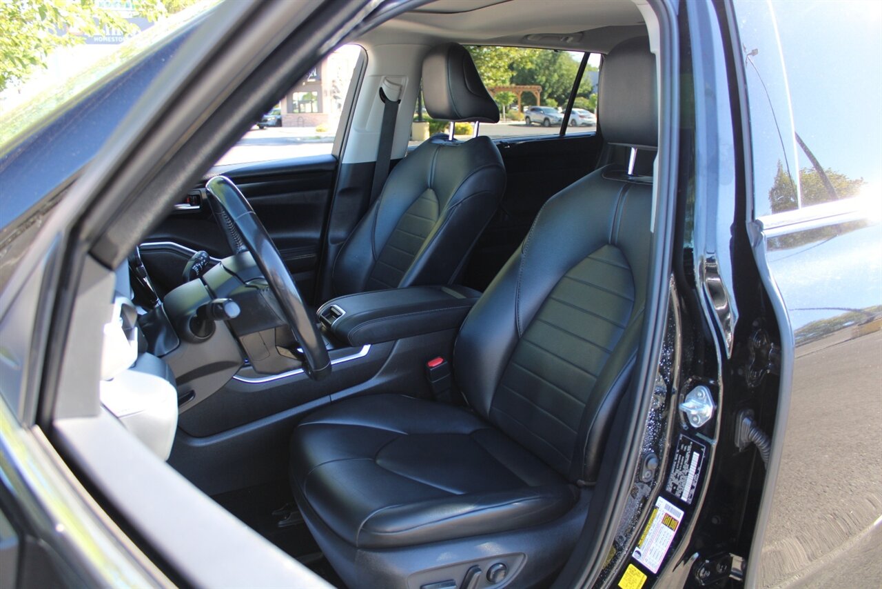 2021 Toyota Highlander XLE - Photo 12 - Reno, NV 89511