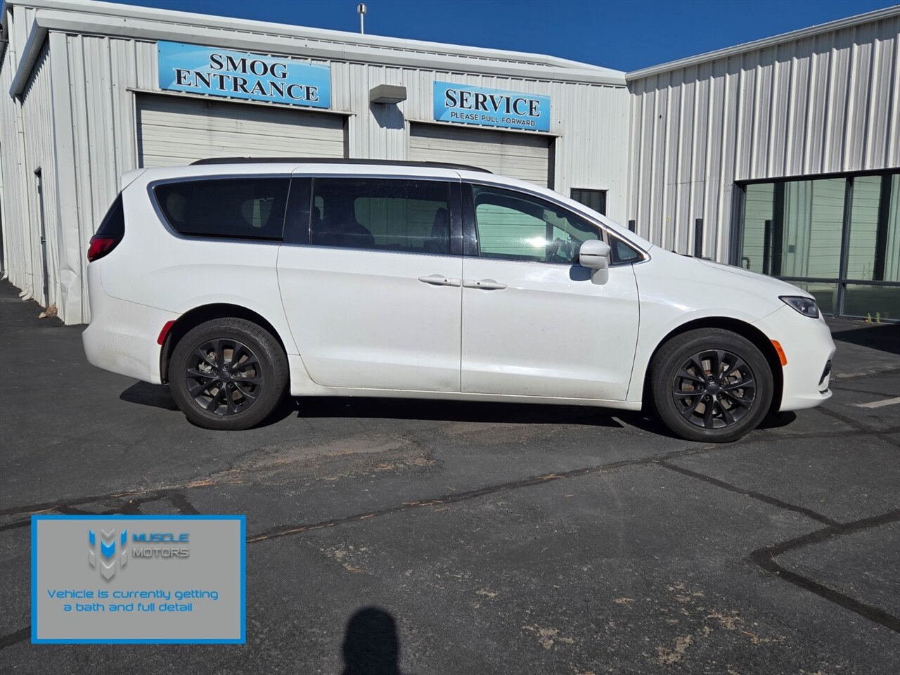 2022 Chrysler Pacifica Touring L   - Photo 5 - Reno, NV 89511