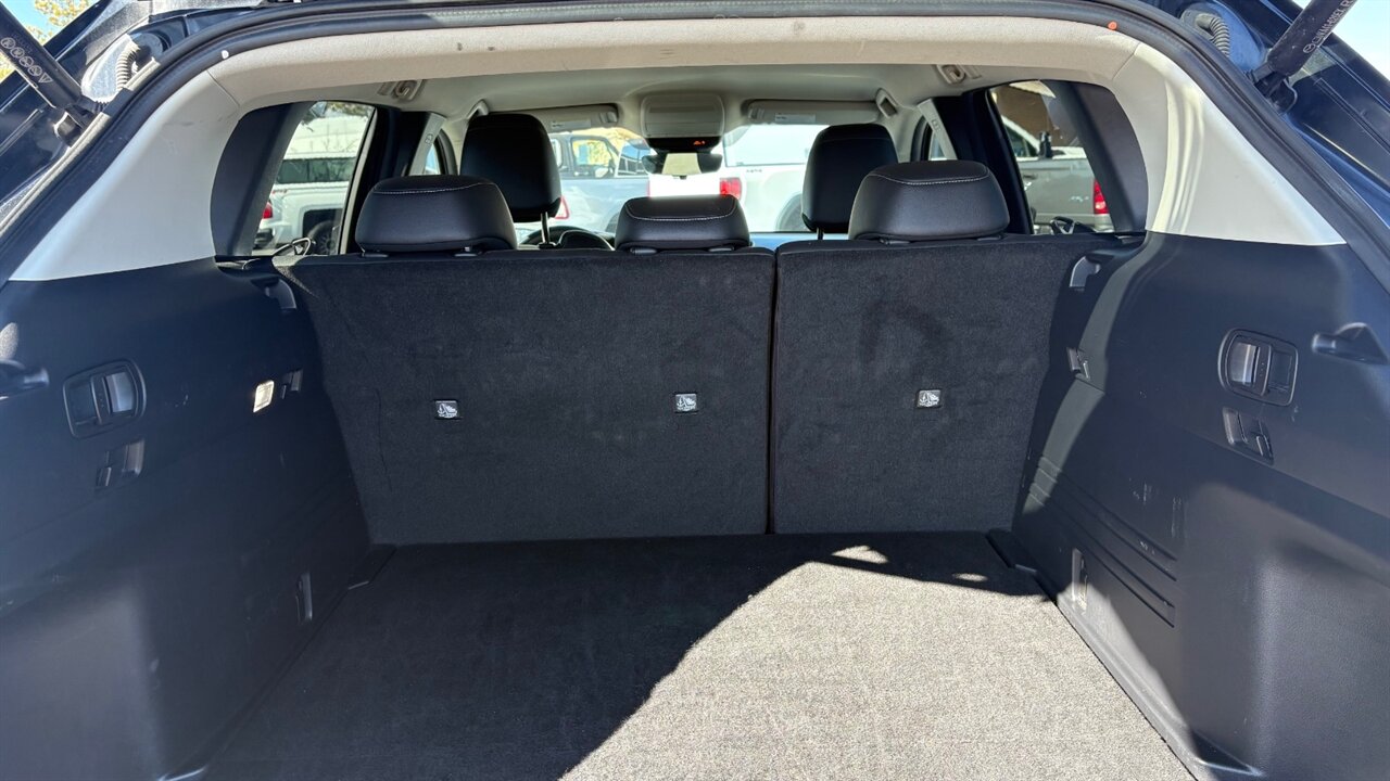 2025 Mazda CX-50 2.5 S Preferred Package   - Photo 29 - Reno, NV 89511