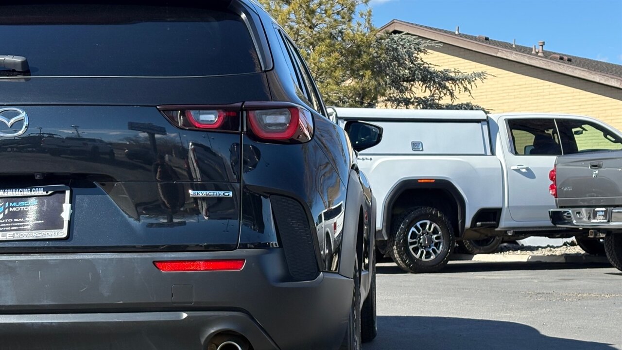 2025 Mazda CX-50 2.5 S Preferred Package   - Photo 9 - Reno, NV 89511