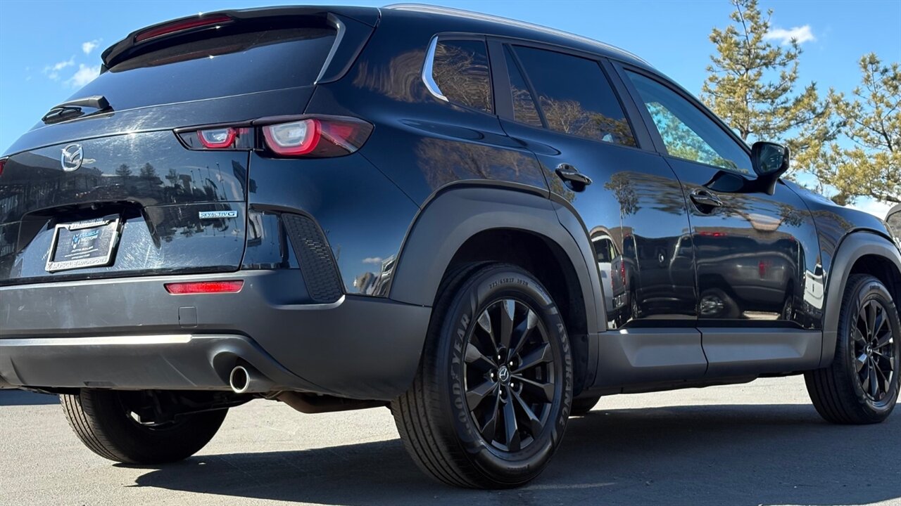 2025 Mazda CX-50 2.5 S Preferred Package   - Photo 11 - Reno, NV 89511