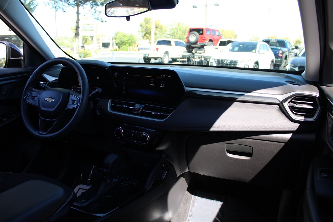 2025 Chevrolet Trailblazer LT - Photo 21 - Reno, NV 89511
