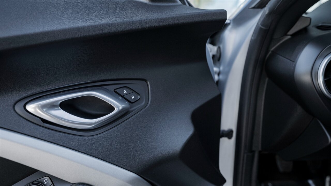 2018 Chevrolet Camaro SS 1SS - Photo 19 - Reno, NV 89511