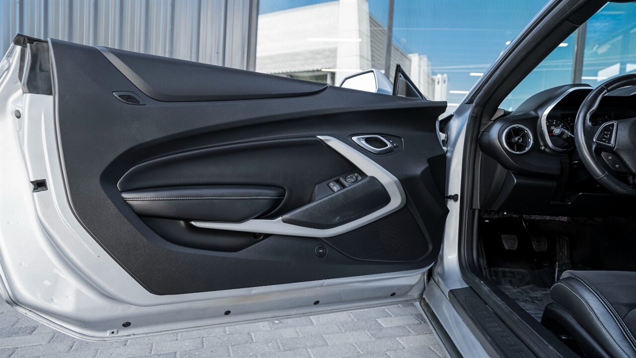2018 Chevrolet Camaro SS 1SS - Photo 18 - Reno, NV 89511