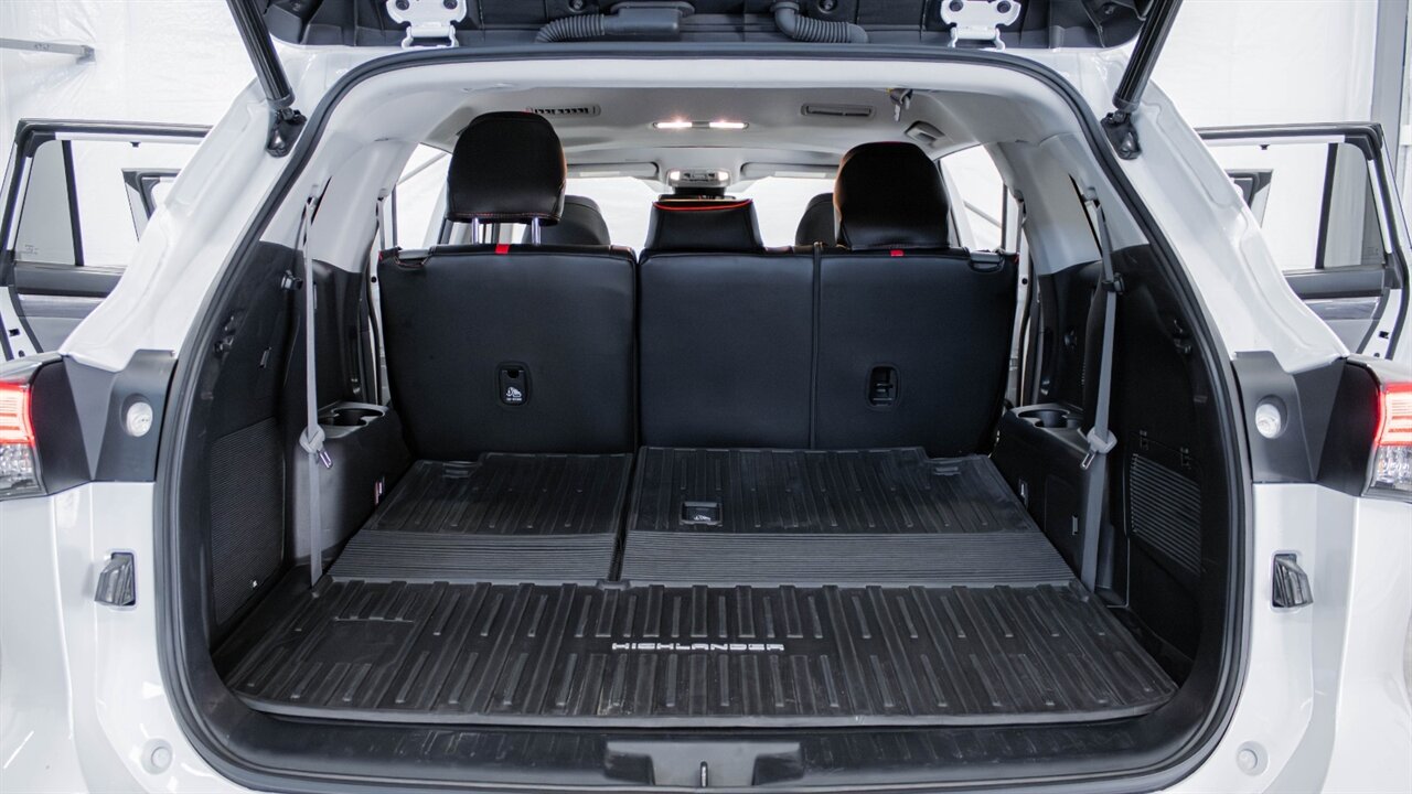 2022 Toyota Highlander Limited - Photo 34 - Reno, NV 89511