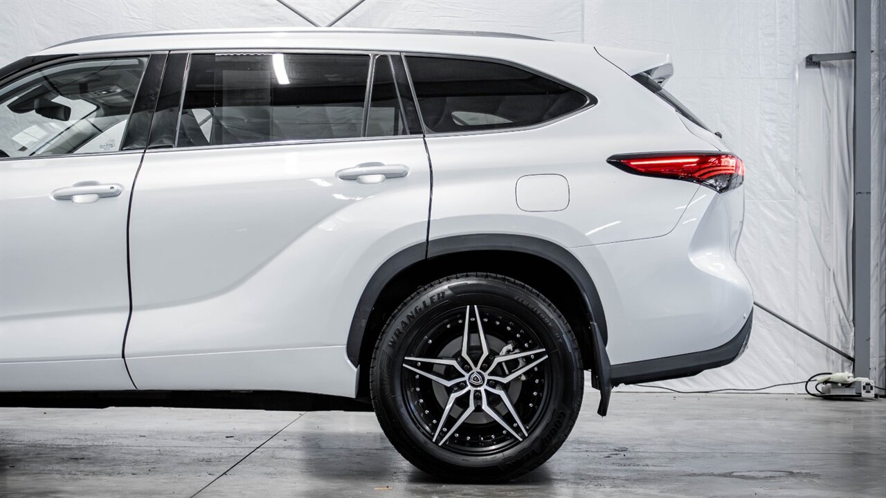 2022 Toyota Highlander Limited - Photo 11 - Reno, NV 89511