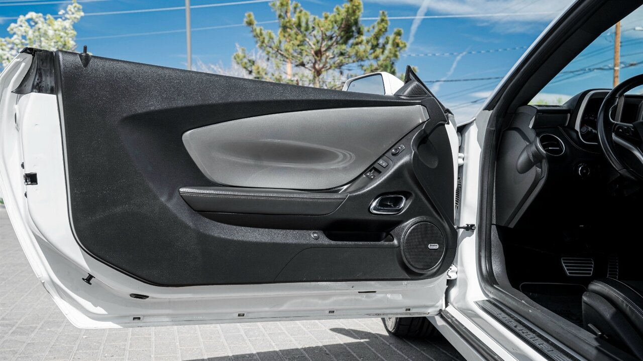 2015 Chevrolet Camaro SS 2SS   - Photo 21 - Reno, NV 89511