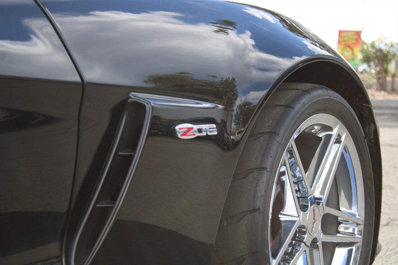 2007 Chevrolet Corvette Z06 - Photo 7