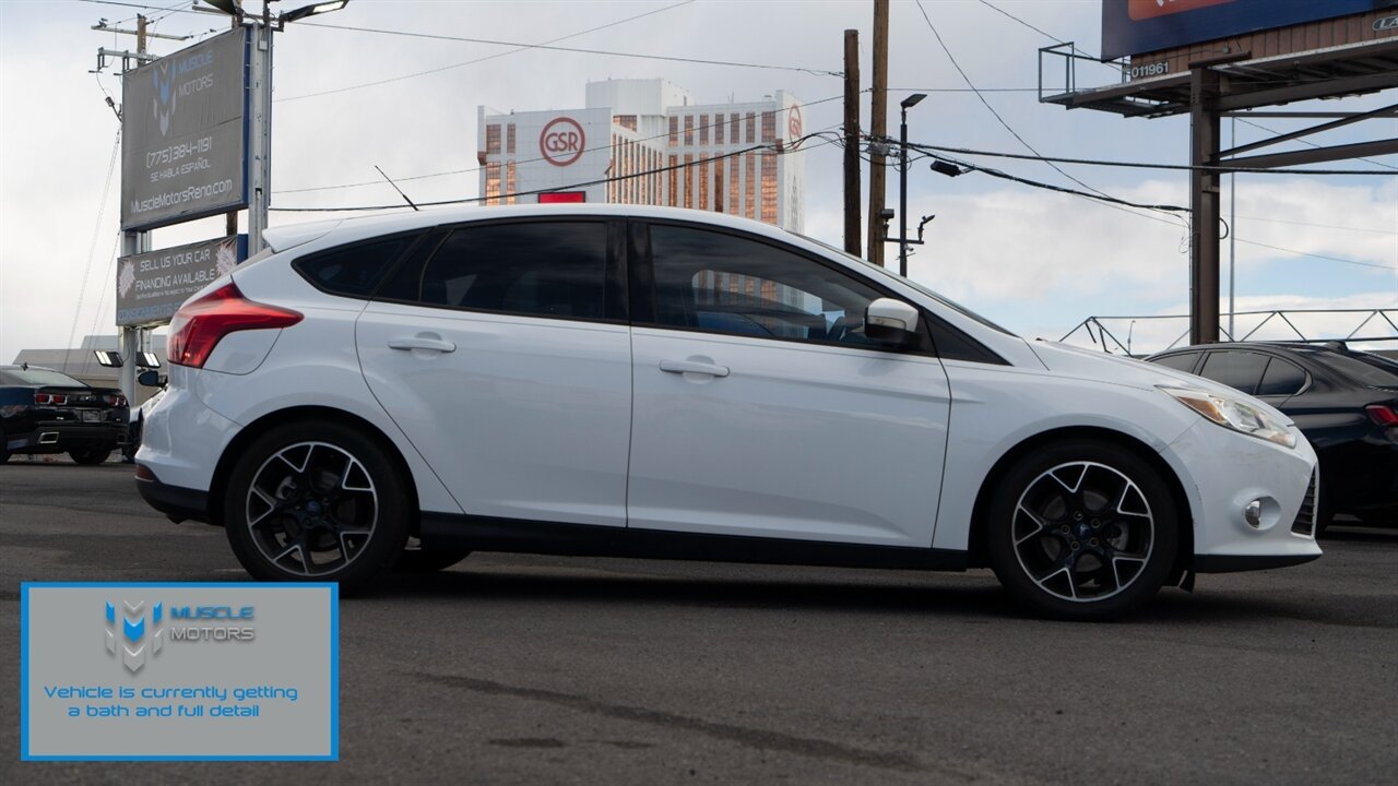 2014 Ford Focus SE   - Photo 5 - Reno, NV 89511