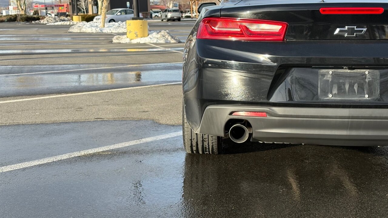 2017 Chevrolet Camaro 1LT   - Photo 9 - Reno, NV 89511