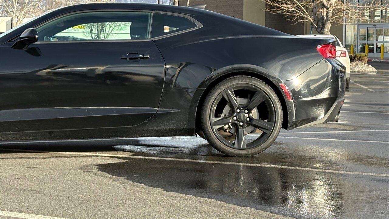 2017 Chevrolet Camaro 1LT   - Photo 7 - Reno, NV 89511