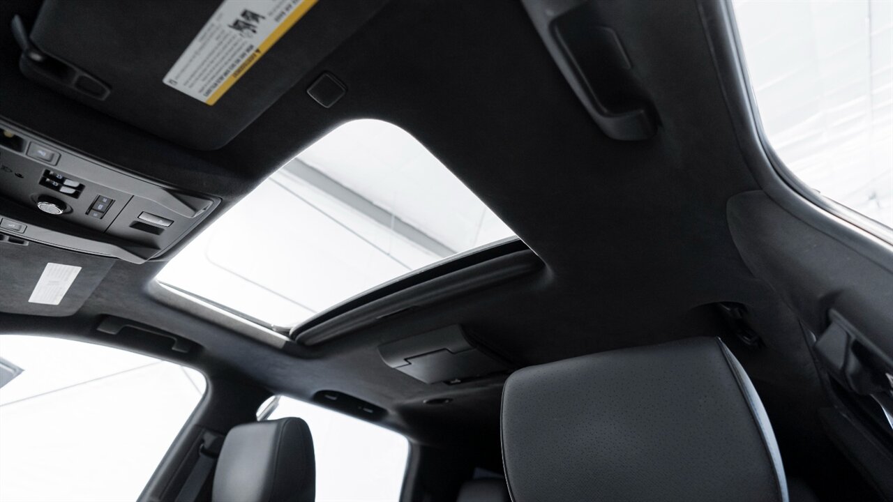 2017 Cadillac Escalade Platinum Edition   - Photo 16 - Reno, NV 89511