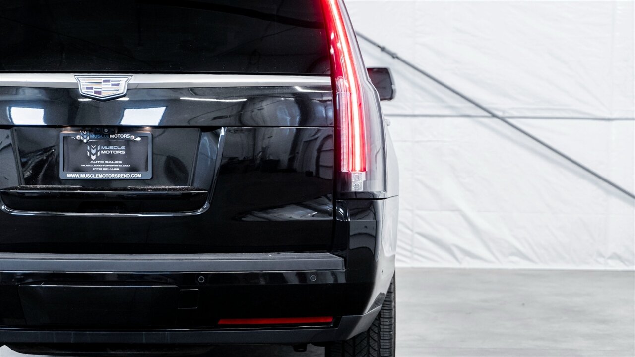 2017 Cadillac Escalade Platinum Edition   - Photo 14 - Reno, NV 89511