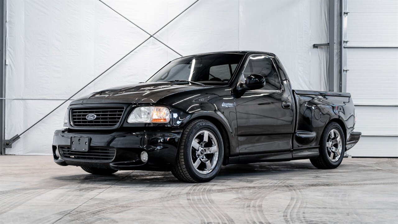 2001 Ford F-150 SVT Lightning   - Photo 8 - Reno, NV 89511