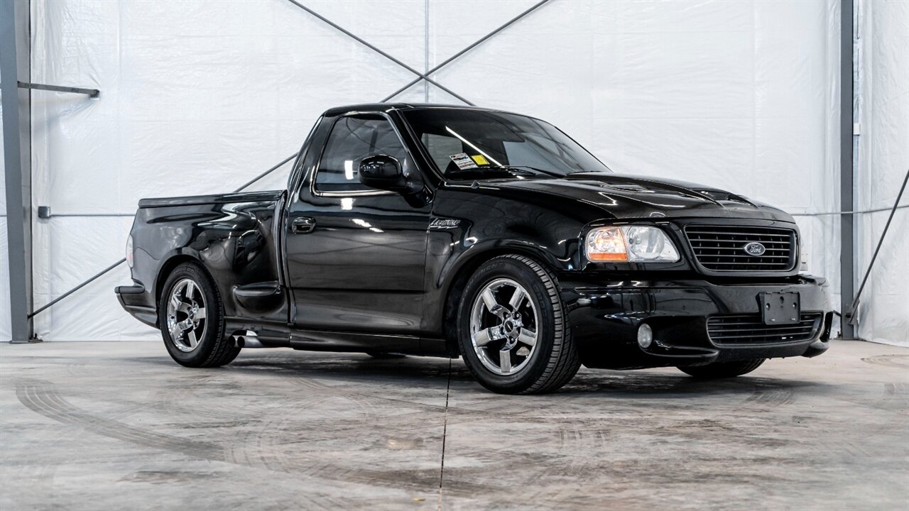 2001 Ford F-150 SVT Lightning   - Photo 1 - Reno, NV 89511