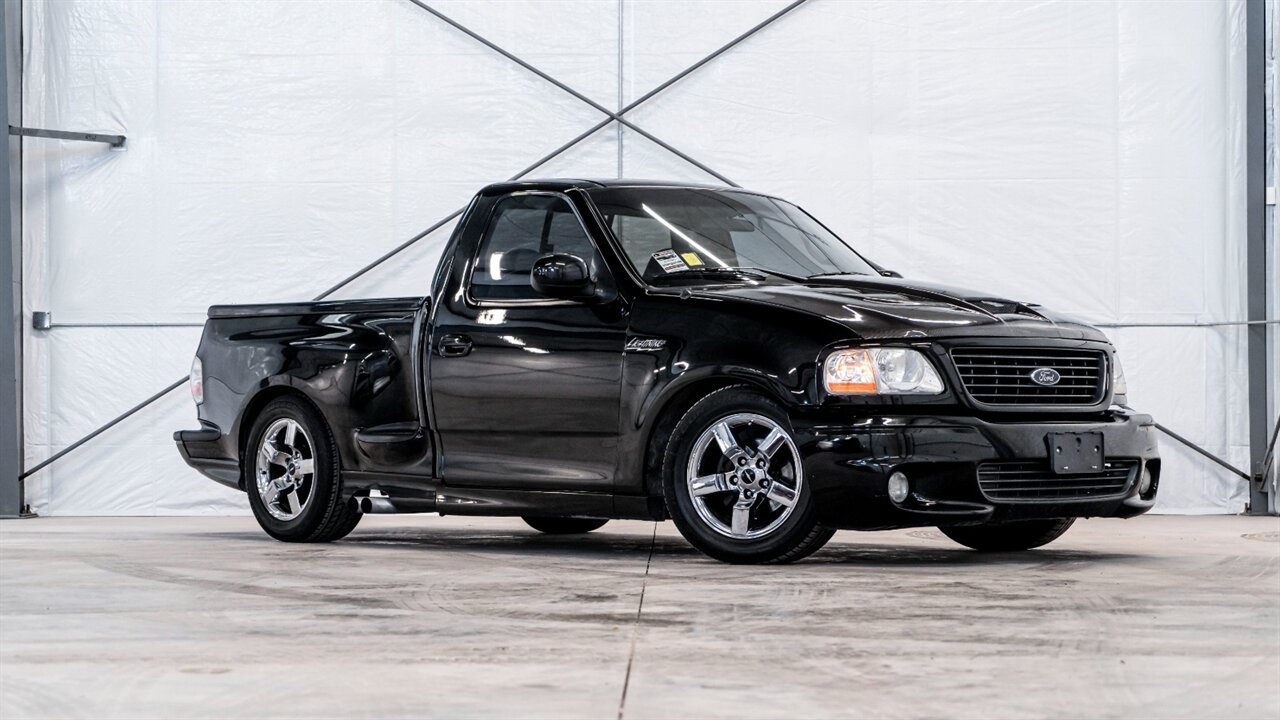 2001 Ford F-150 SVT Lightning   - Photo 6 - Reno, NV 89511