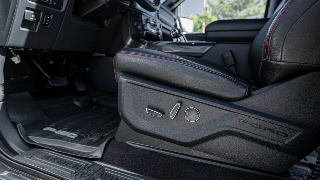 2021 Ford F-150 XLT BLACK WIDOW - Photo 31 - Reno, NV 89511