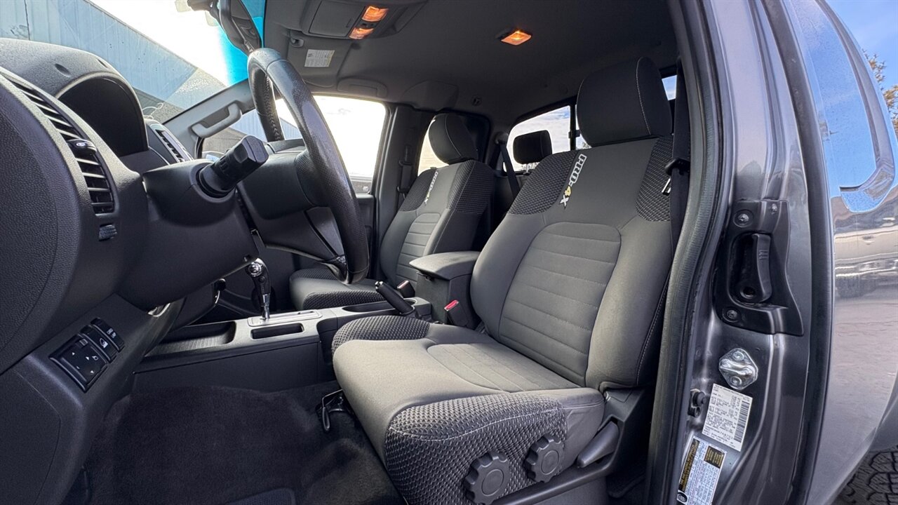 2016 Nissan Frontier PRO-4X   - Photo 11 - Reno, NV 89511