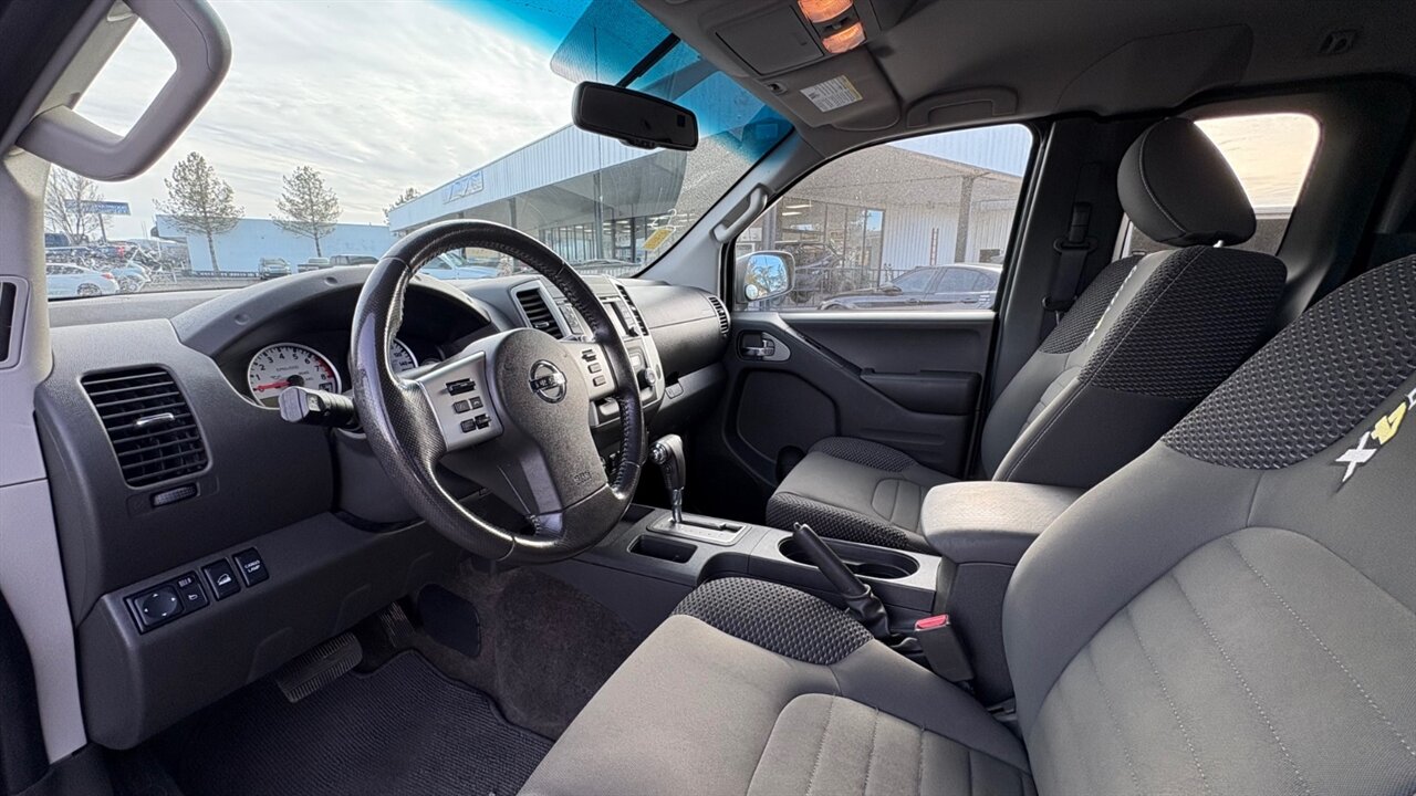 2016 Nissan Frontier PRO-4X   - Photo 12 - Reno, NV 89511