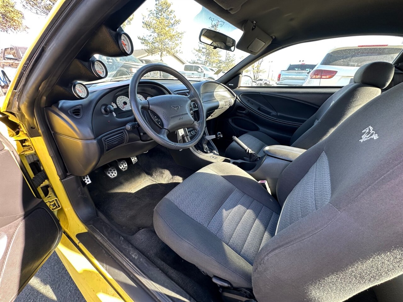 2001 Ford Mustang GT Premium   - Photo 10 - Reno, NV 89511