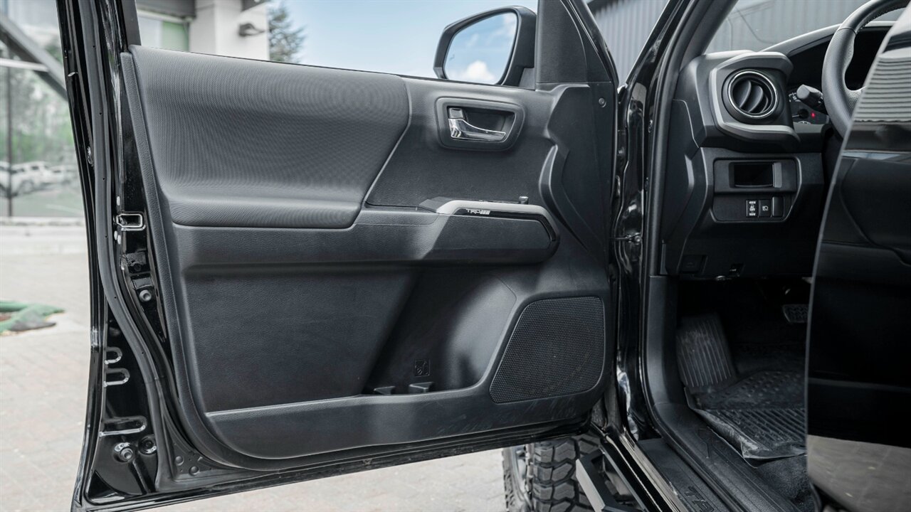 2018 Toyota Tacoma TRD Off-Road V6 - Photo 20 - Reno, NV 89511