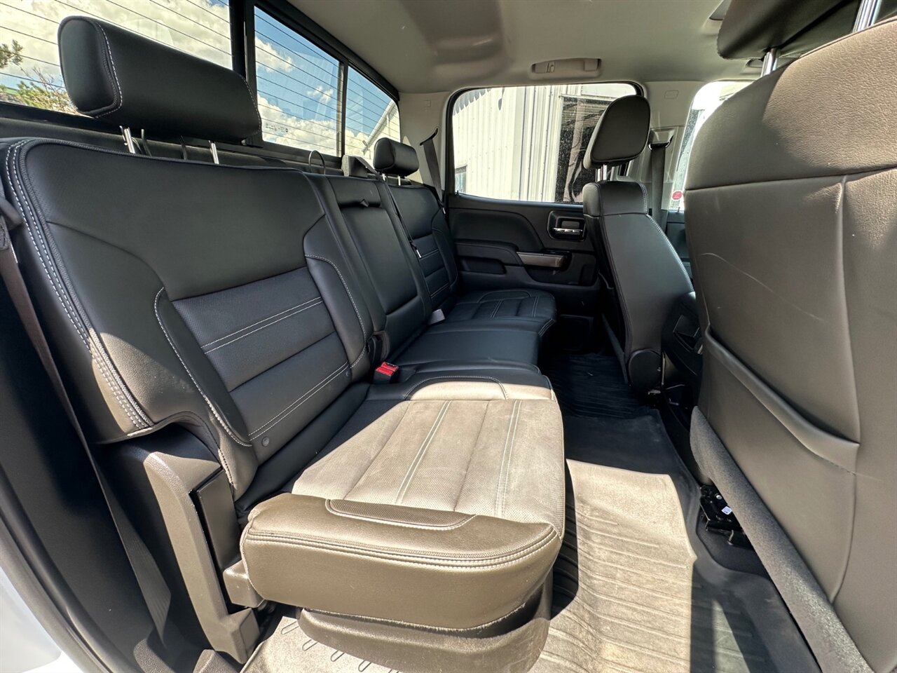 2019 GMC Sierra 3500 Denali - Photo 14 - Reno, NV 89511